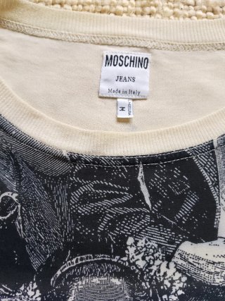 Camiseta Vintage Moschino