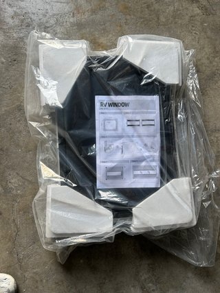 Ventana Abatible para Furgoneta o Caravana