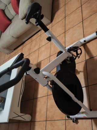 Bicicleta Estática Blanca