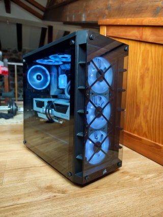 PC gaming 9070XT/5500X3D/16GB RAM/Corsair