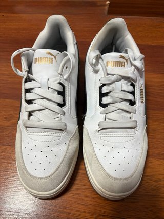 Zapatillas Puma Blancas y Negras
