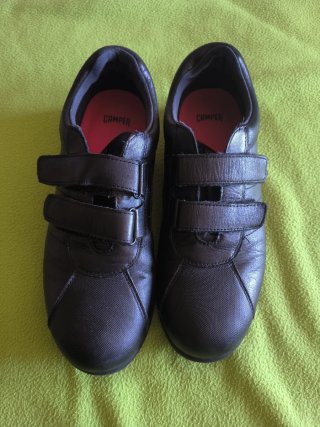 Zapatillas Camper niño velcro negras