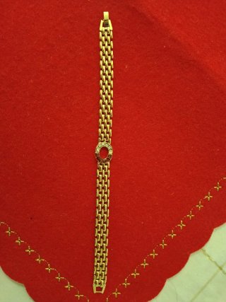 Pulsera tipo Cartier chapada en oro 24k