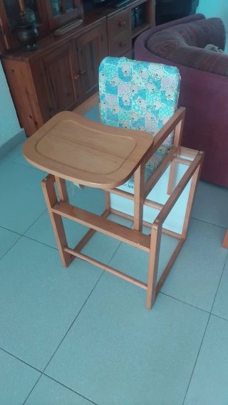 Trona de madera para bebé transformable