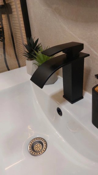 Grifo Negro Lavabo Metal