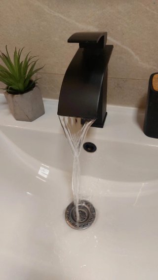 Grifo Negro Lavabo Metal