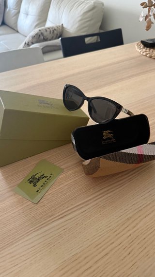 Gafas de sol Burberry negras