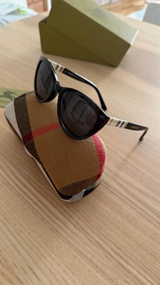 Gafas de sol Burberry negras