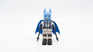 Batman con esquís azules compatible lego