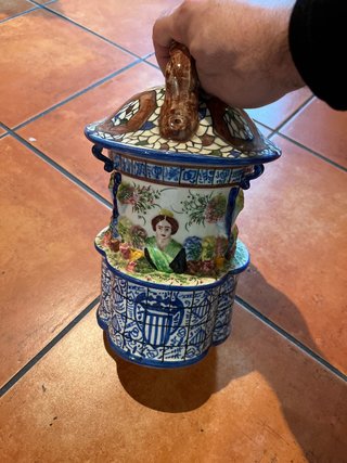 Botijo Manises Fantasía Estilo Gaudí