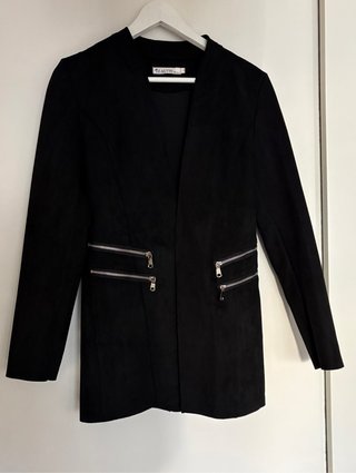 Blazer Negra de Antelina