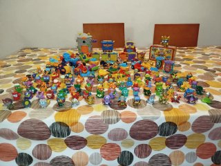 Super Zings Lote Figuras y Vehículos