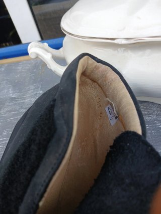 Botines Negros muy buenos Son Italianos