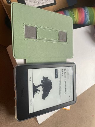 Libro electrónico negro nuevo y solo usado una vez