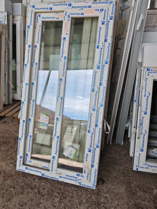 Ventana Kömmerling 80x160 cm