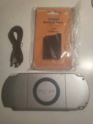 Sony PSP 2000 Plata con botones azules