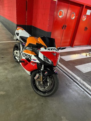Honda CBR 1000RR Fireblade 2006
