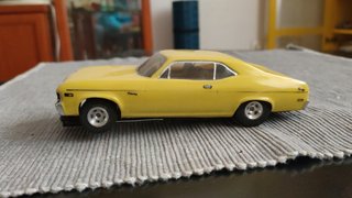 Coche Slot Chevrolet Nova Amarillo