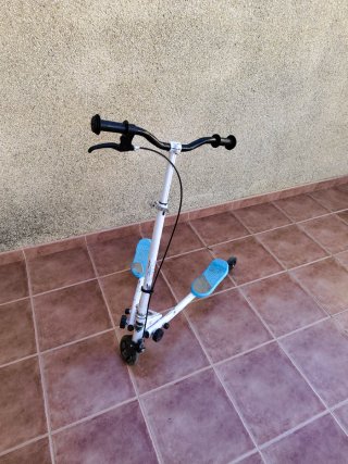 Patinete de 3 ruedas blanco