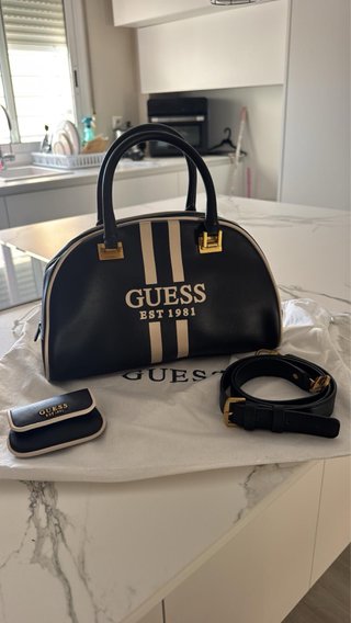 Bolso Guess Negro y Beige