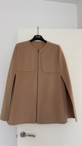Capa  beige talla M de lana