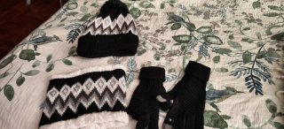 Conjunto de Invierno: Gorro, Bufanda y Guantes