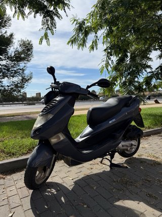 Scooter Kymco Bet & Win 49cc Gris