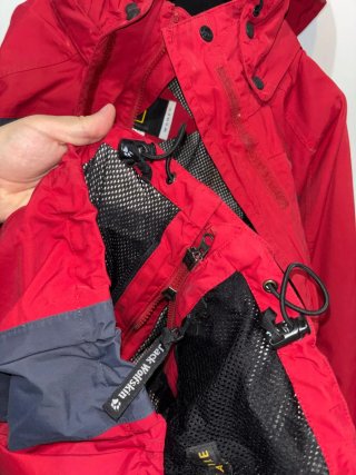 Chaqueta Jack Wolfskin Roja y Gris