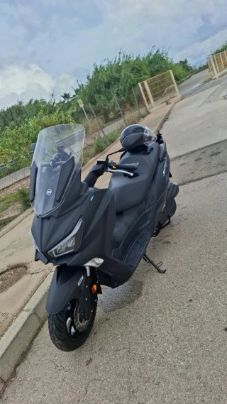 Sym Joymax Z+ 125cc Negra