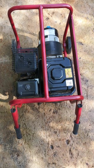 Generador eléctrico Powermate EM2800.