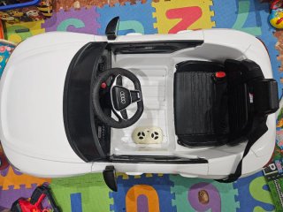Coche eléctrico infantil Audi RS e-tron GT