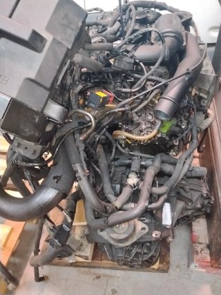 Motor y caja de cambios Renault Trafic 2.0 dCi 115