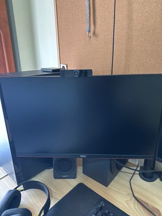 2x Monitor AOC 24G2U 24" 144Hz IPS FullHDFreeSync
