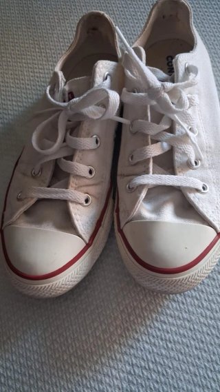 Zapatillas Converse niña .