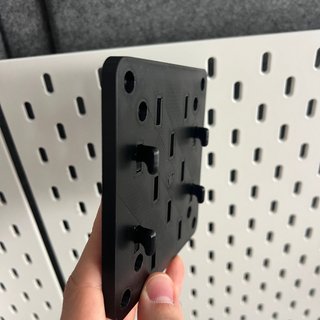 Soporte monitor VESA 75 y 100 para IKEA SKADIS