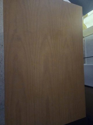 Mesa de madera pino 1'17 de largo,78 ancho y 75 al