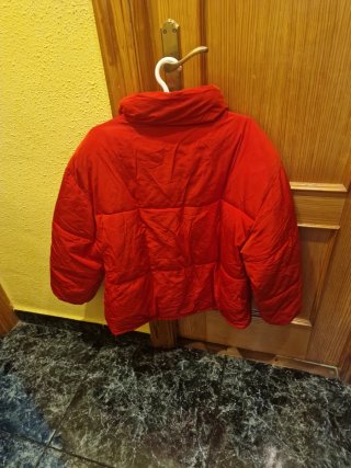 Chaqueta acolchada roja mujer