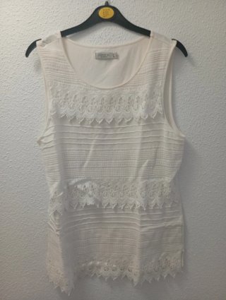Camiseta Cortefiel blanca encaje