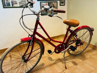 Bicicleta Vintage Roja (Capri Valentina)