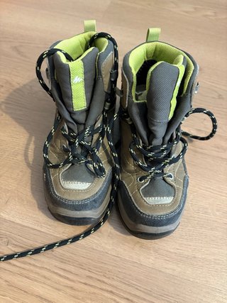 Botas montaña niño T.28