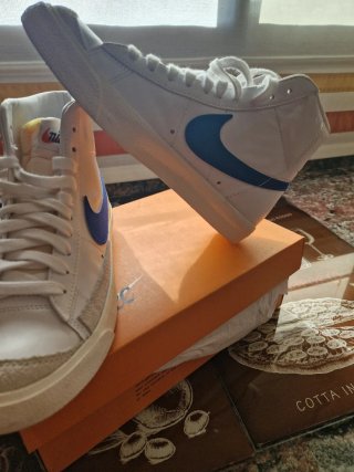 Zapatillas Nike Blazer Mid '77 Blancas y Azules