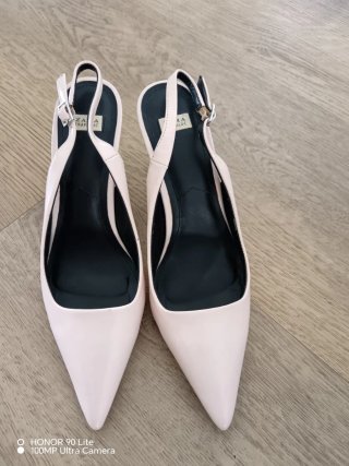 Zapatos de tacón Zara rosa