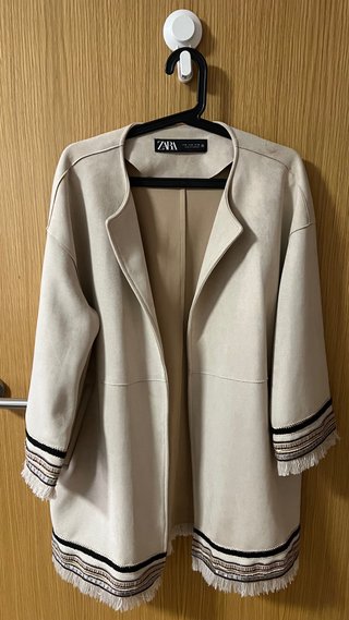 Chaqueta Zara veis con detalles