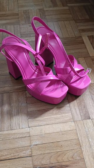 Zapatos de tacón Zara fucsia talla 38