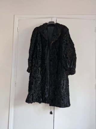 Abrigo de Caracol Negro Talla S