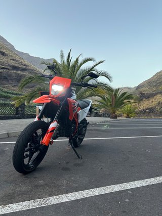 KTM SMC R 125 2025 Supermotard Naranja/Blanco