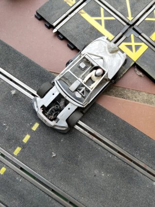 Lote Pistas y coche Scalextric y mas (no regateos)