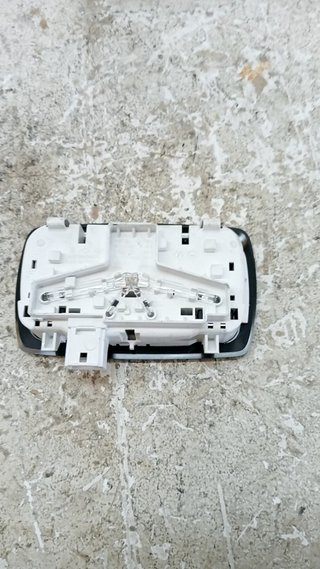 968046 LUZ INTERIOR RENAULT ARKANA