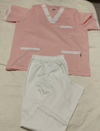 Uniforme de Trabajo Gary's Rosa y Blanco