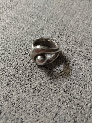 Anillo Uno de 50 Talla M? Cuestión de probarse